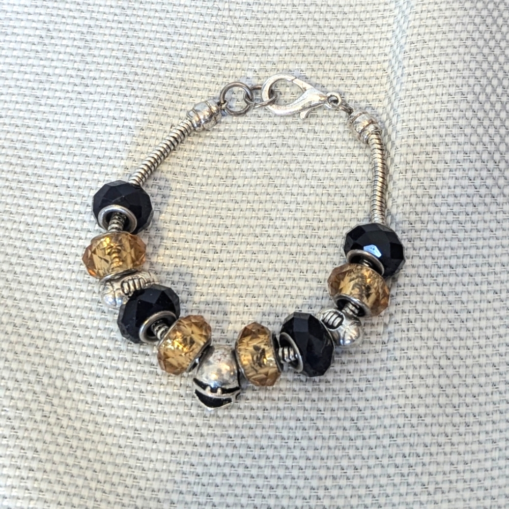 Pittsburgh Steelers Charm Bracelet - Picture 2 of 7
